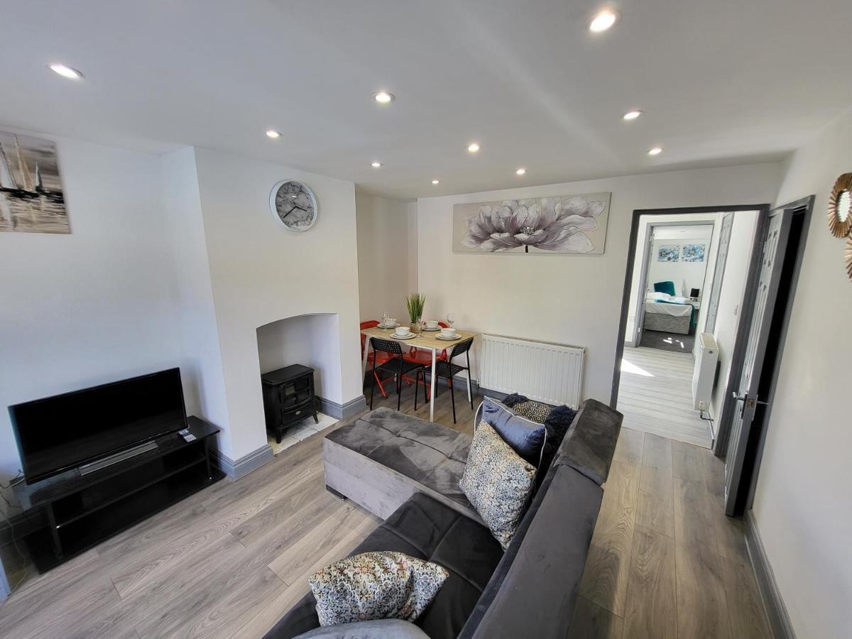 Vetrelax 4Bedroom House With Garden And Parking Colchester Kültér fotó